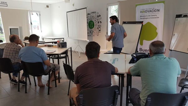 club social capacitacion